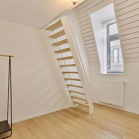 Loft 3 